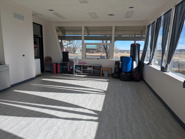 The yoga room of the Kalman community center
